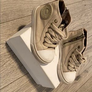 Burberry toddler shoes